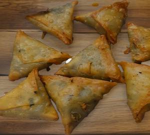 Cheese Palak Samosa