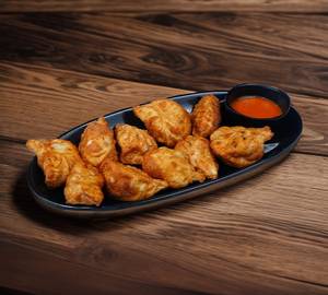 Classic Paneer Fried Momos [8 Pcs]
