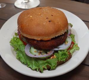Aloo tikki burger