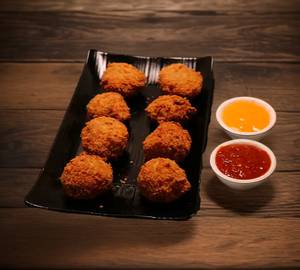 Veg Kurkure Momos [7 Pieces]