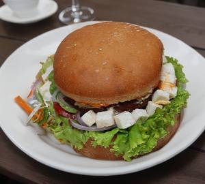 Paneer burger