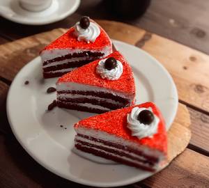 Red Velvet Pastries (3 pcs)