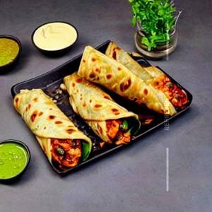 Chilli Chicken Egg Cheese Roll