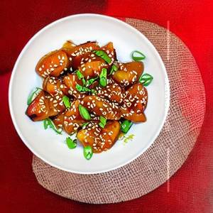 Sesame Honey Chilli Potatoes