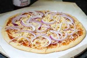 Fresh Onion Maniea Pizza