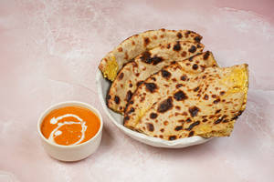 Cheese Naan With Gravy
