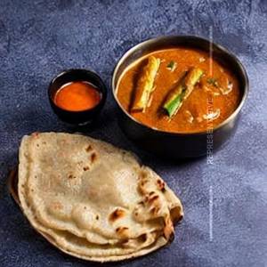 Gravy Chaap &Kulcha