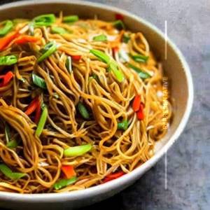 Vegetable Hakka Noodles