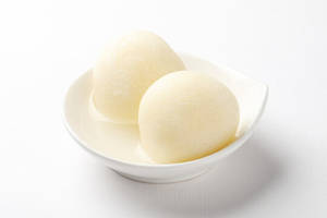 White Rasgulla (2Pcs)