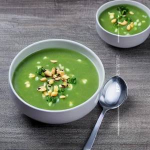 Brocolli & Almond Soup