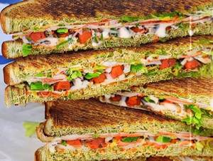 Aloo Tikki Sandwich [ 4 pieces]