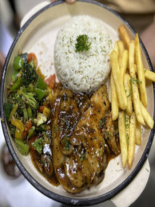 Grilled Chicken With Herb Rice
