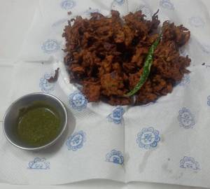 Kanda bhajji plate