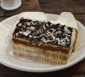 Wild chocolate pastry