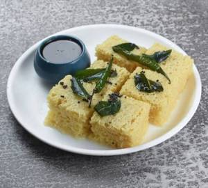 Dhokla [6 pieces]