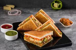 Spicy Aloo Garlic Cheese Grill Sandwich