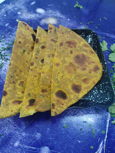 Special Missi Dal Paratha