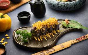 Blue Pea & White Fungus Sushi [4 Pieces]