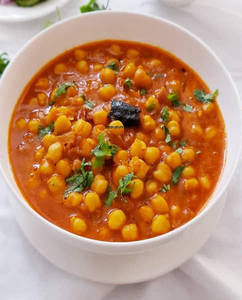 White Channa With Gravy