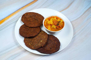 4 Pcs Kuttu Atta Kachori With Aloo Sabzi (Used Senda Namak) [DB]