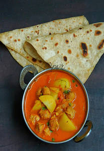 4 Plain Chapati With Choice Of Aloo Sabji Or Channa Sabji