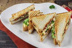 Cheese Chilli Grilled Sandwich