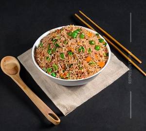 Veg Schezwan Fried Rice Half