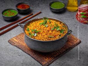 Veg Schezwan Rice ( Half )