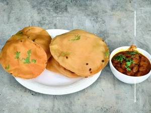 Chole puri                                         