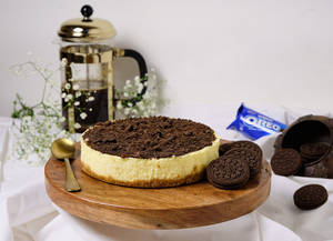 Midnight Crumble Oreo Cheesecake