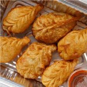 Fried Chicken Momos [6pcs]