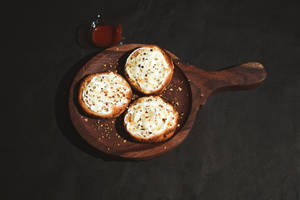 Cheesy Garlic Bread
