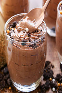 Chocolate Mousse With Crunchy Almonds