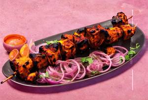 Dhuaandhar Murgh Tikka