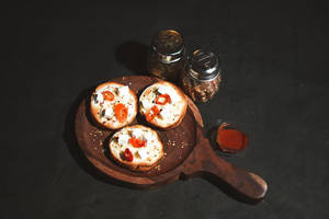 Paneer Tikka Garlic Bread