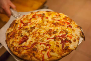 Large House Pizza