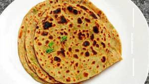 Lacchedar Paratha