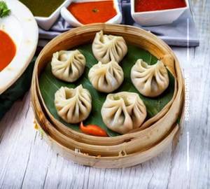 Veg Paneer Steam Momos