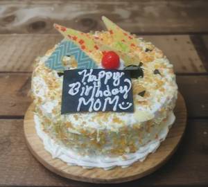 Eggless Milky Butterscotch Cake