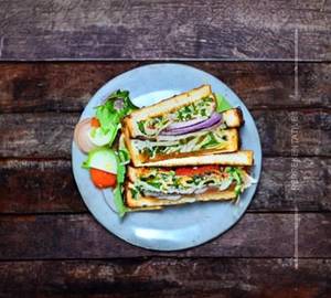 Tandoori Paneer Grilled Sandwich
