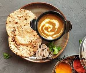 Daal Makhani And Butter Naan(2)