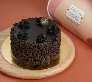 Eggless Choco Chip Cake