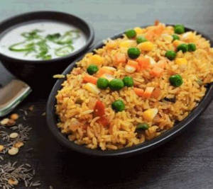 Mix Veg Masala Rice With Raita