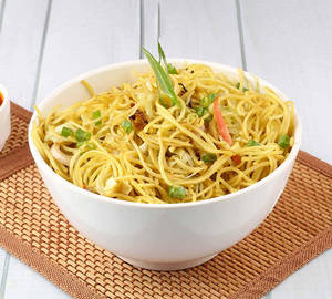 Veg Hakka Noodles