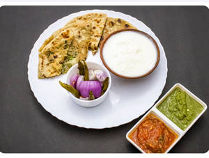 Alo Paratha Combo