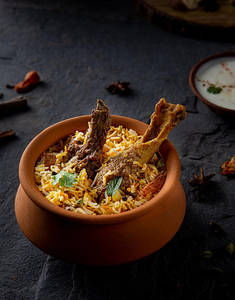 Special Mutton Handi Biryani (1/2kg)