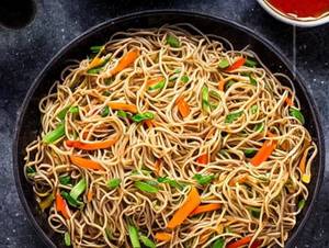 Veg. Hakka Noodles Dry