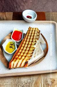 Aloo Grilled Sandwich