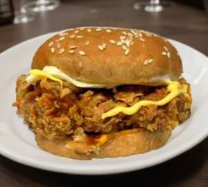 Crispy Zinger Chicken Burger