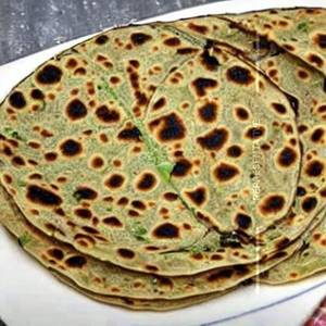 Methi Pyaaj parantha 